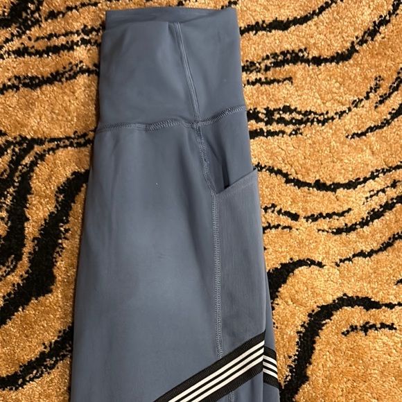 Adidas Climalite High Waisted Blue Striped Leggings - S - Picture 6 of 6